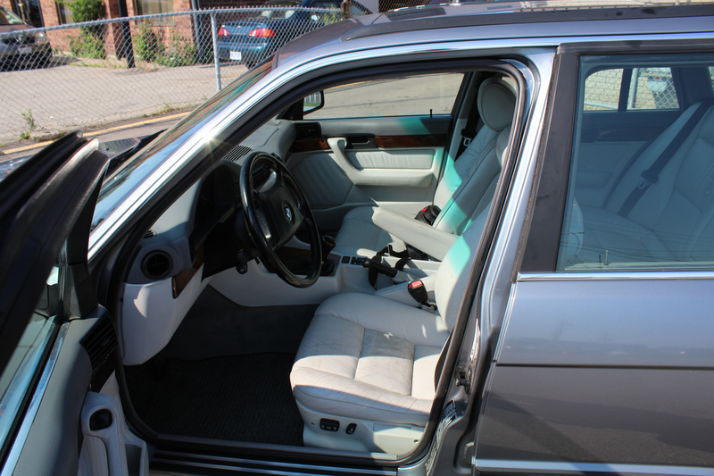 That paint/interior combo is fantastic.